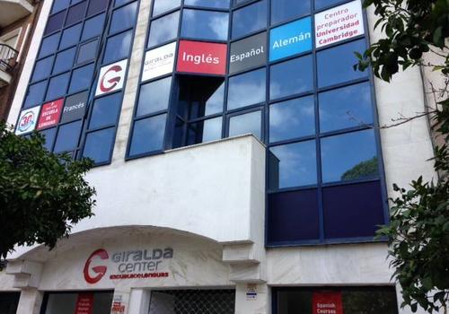 Haz contactos nuevos en Sevilla